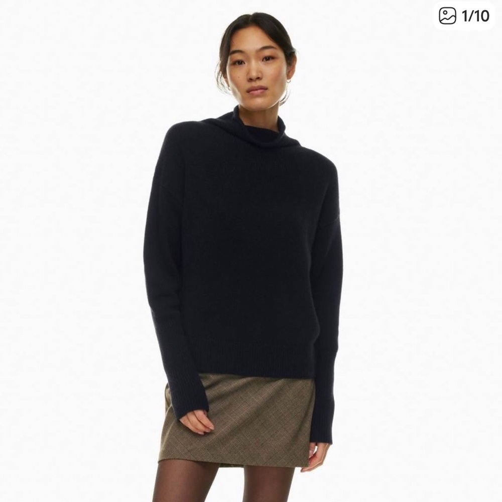 Aritzia Wilfred Cyprie Luxe Cashmere Sweater